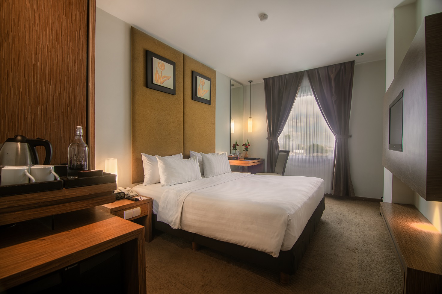 Deluxe Room Grand Tjokro Yogyakarta